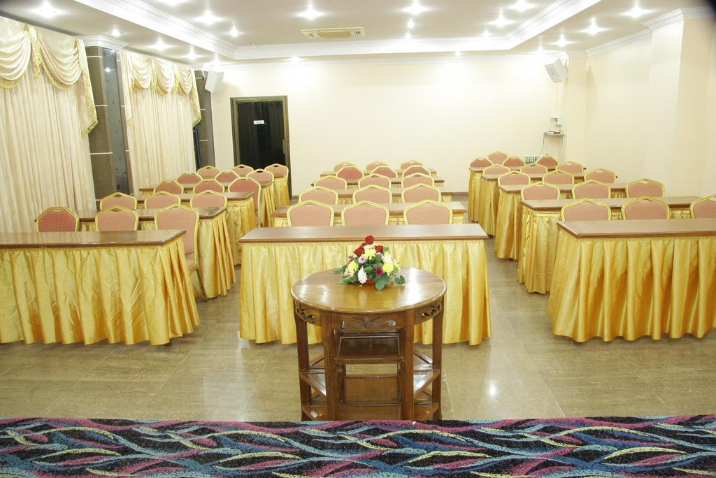 Golden Sand Hotel Sihanoukville Eksteriør billede